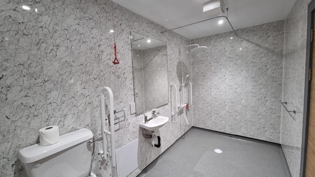 Dreams Hotel - Park View Barking  Ngoại thất bức ảnh