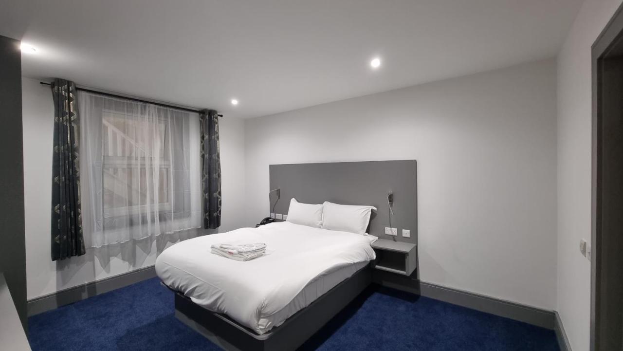 Dreams Hotel - Park View Barking  Ngoại thất bức ảnh
